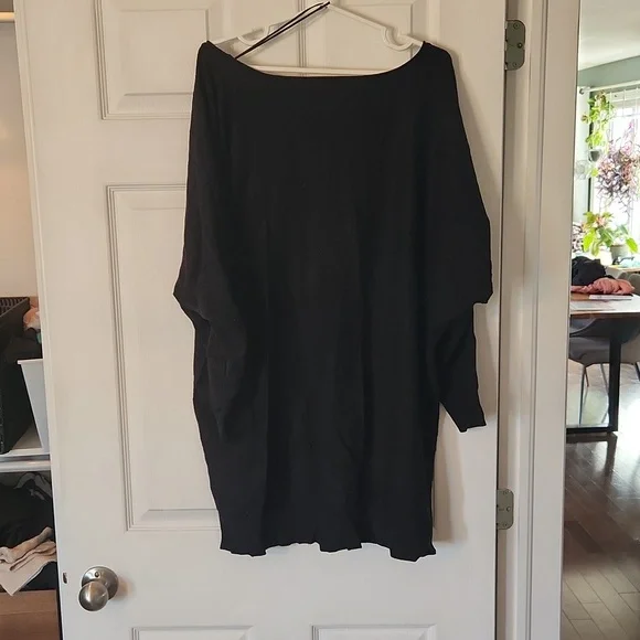 Tunics - Picture 2 of 2